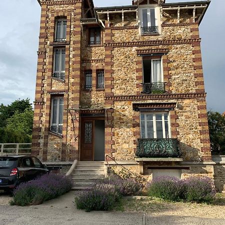 Logement A 20 Min De Paris Avec Parking Gratuit オーボンヌ エクステリア 写真